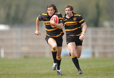 24.04.10 -  Maesteg v Loughor - SWALEC League Two West - Robbie Evans of Maesteg. 