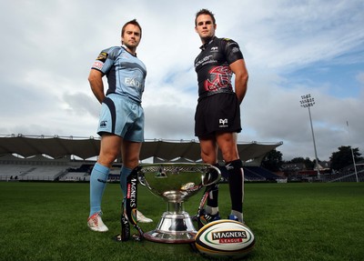 Magners League Launch 2008/2009, RDS, Dublin 27/8/2008 Rhys Williams of Cardiff Blues and Lee Byrne of Ospreys who meet in their opening Magners league game Huw Evans Agency, Cardiff