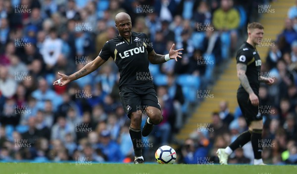 220418 - Manchester City v Swansea - Premier League - A frustrated Andre Ayew of Swansea