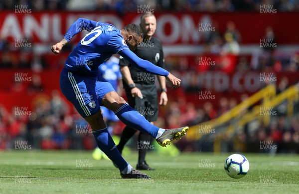 120519 - Manchester United v Cardiff City - Premier League - Kenneth Zohore of Cardiff City takes a shot at goal