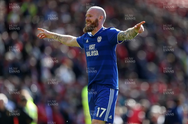 120519 - Manchester United v Cardiff City - Premier League - Aron Gunnarsson of Cardiff City thanks the fans for the last time