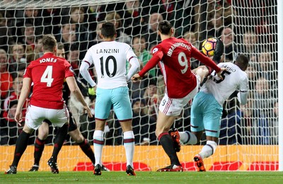 Manchester United v West Ham United 271116