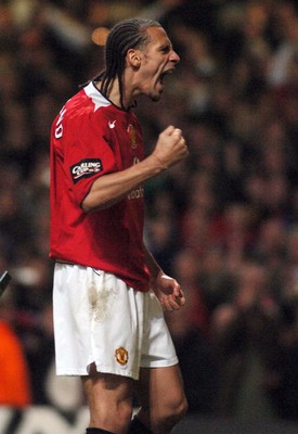 260206 - Manchester United v Wigan Athletic - Carling Cup Final - Man Utd's Rio Ferdinand celebrates Louis Saha's goal