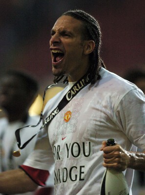 260206 - Manchester United v Wigan Athletic - Carling Cup Final - Manchester United Rio Ferdinand celebrates winning the Carling Cup