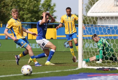 020526 - Mansfield Town v Cardiff City - Sky Bet League 1 - Joel Colwill of Cardiff just misses the shot on goal