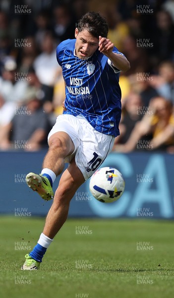 020526 - Mansfield Town v Cardiff City - Sky Bet League 1 - Rubin Colwill of Cardiff takes a shot on goal