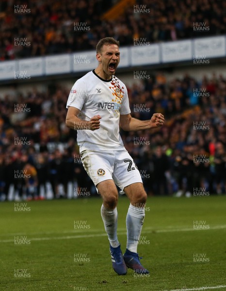 120519 - Mansfield Town v Newport County, Sky Bet League 2 Play Off Semi Final, second leg - Mickey Demetriou of Newport County celebrates after scoring penalty