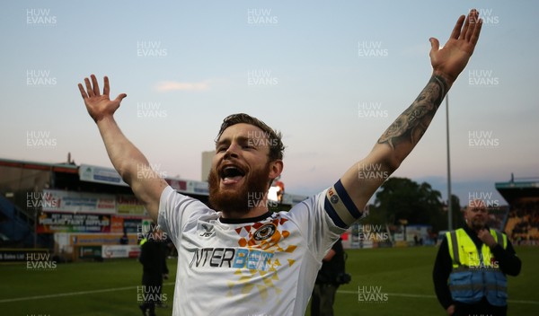 120519 - Mansfield Town v Newport County, Sky Bet League 2 Play Off Semi Final, second leg - Mark O'Brien of Newport County celebrates after winning the penalty shoot out and heading to Wembley for the League 2 Play Off Final