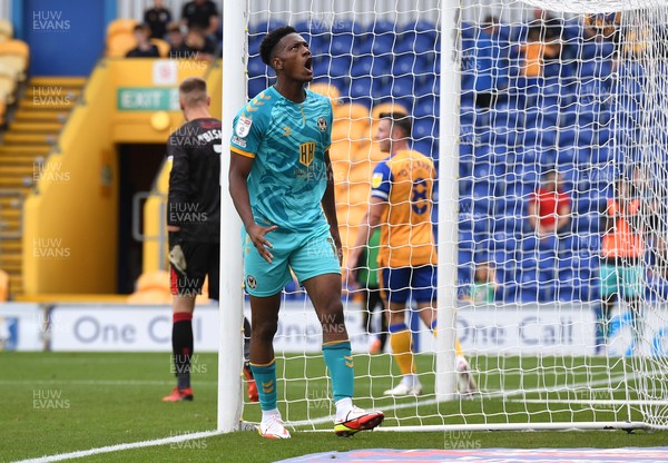 140821 - Mansfield Town v Newport County - EFL SkyBet League 2 - Timmy Abraham of Newport County looks frustrated after a missed shot at goal