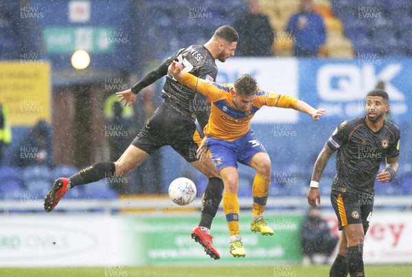 150220 - Mansfield Town v Newport County - Sky Bet League 2 - Ryan Inniss of Newport County and Danny Rose of Mansfield Town