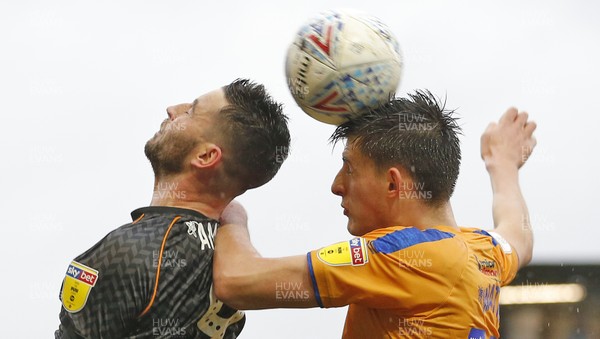 150220 - Mansfield Town v Newport County - Sky Bet League 2 - Padraig Amond of Newport County and Kelland Watts of Mansfield Town