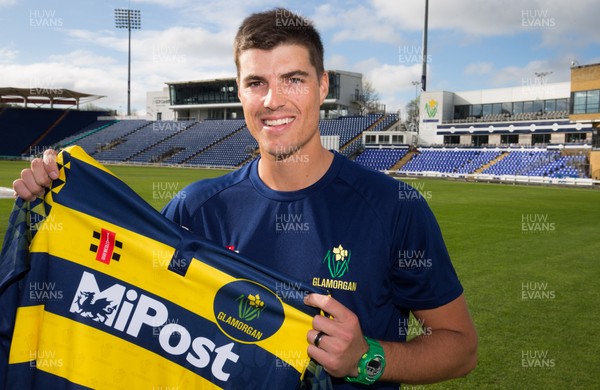 040417 - New Glamorgan CCC signing Marchant de Lange at the SSE SWALEC