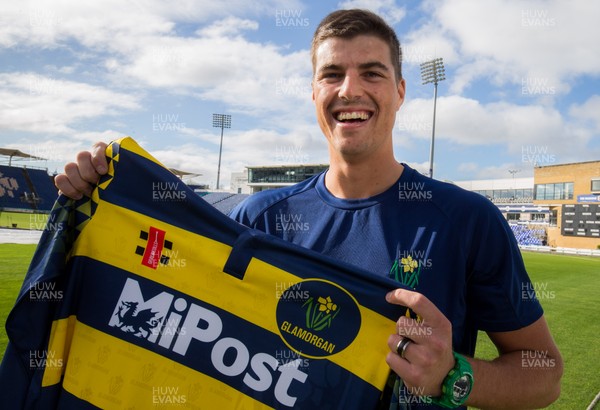 040417 - New Glamorgan CCC signing Marchant de Lange at the SSE SWALEC