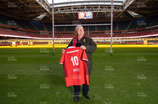 010324 - Max Boyce at the Principality Stadium to announce his brand-new rendition of Hymns and Arias which he will perform at Wales V France