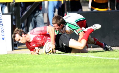 02.08.08 -  Men of Gwent 7's, Rodney Parade, Newport, Semi Final, Ebbw Vale v Cross Keys -  Cross keys Marcus Johnstone dives in to score try 