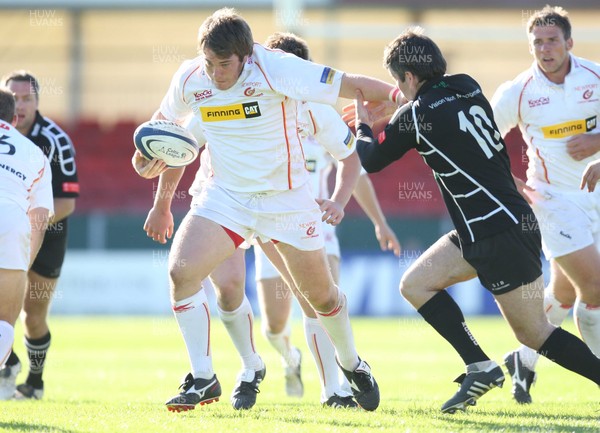 12.08.07.. Men of Gwent 7s Tournament, Rodney Parade. Action from Dragons Academy v Bedwas, Semi Final match 