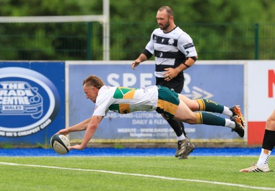 030525 - Merthyr RFC v Neath RFC, WRU Admiral Premiership - Ben Jones of Merthyr dives in to score try