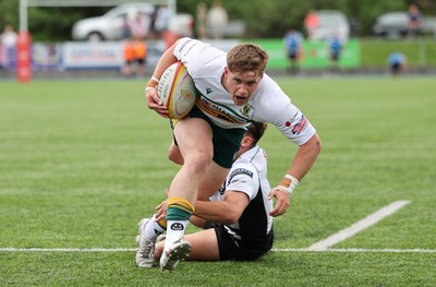 030525 - Merthyr RFC v Neath RFC, WRU Admiral Premiership - Tom Hughes of Merthyr races in to score try