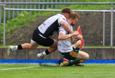 030525 - Merthyr RFC v Neath RFC, WRU Admiral Premiership - Dafydd Thomas of Merthyr scores try
