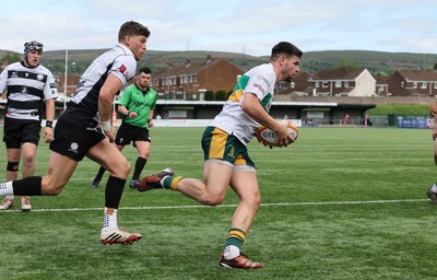 030525 - Merthyr RFC v Neath RFC, WRU Admiral Premiership - Adam Hoskins of Merthyr races in to score try
