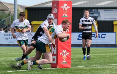 030525 - Merthyr RFC v Neath RFC, WRU Admiral Premiership - Sam Cross of Merthyr scores they try that takes the points through the 100 mark
