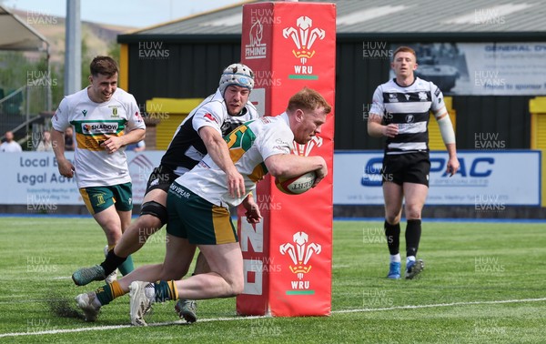 030525 - Merthyr RFC v Neath RFC, WRU Admiral Premiership - Sam Cross of Merthyr scores they try that takes the points through the 100 mark