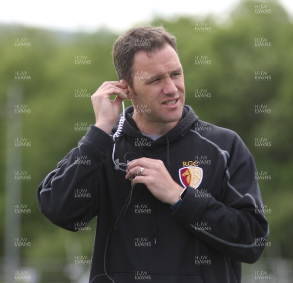 13 05 17 - Merthyr RFC v RGC1404 - Principality premiership Tier 1 Semi Final - Mark Jones head coach of RGC1404