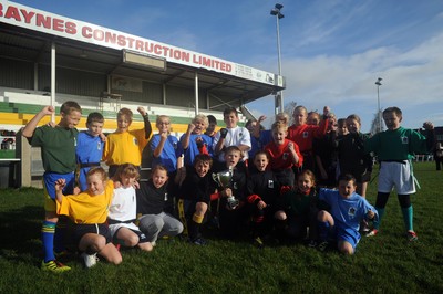 19.10.11 -  Merthyr Schools Tag Rugby World Cup at the Wern. 