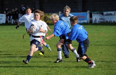 19.10.11 -  Merthyr Schools Tag Rugby World Cup at the Wern. 