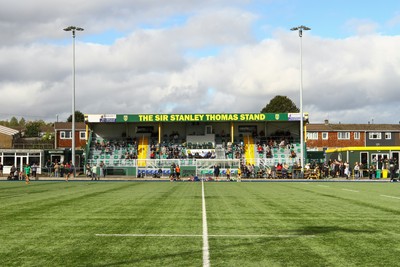 101026 - Merthyr v Beddau - Admiral WRU Premiership - Home of Merthyr RFC The Wern before kick off 