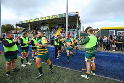 101026 - Merthyr v Beddau - Admiral WRU Premiership - Beddau take the field