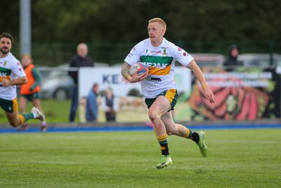 101026 - Merthyr v Beddau - Admiral WRU Premiership - Cole Swannack of Merthyr races in to score a try