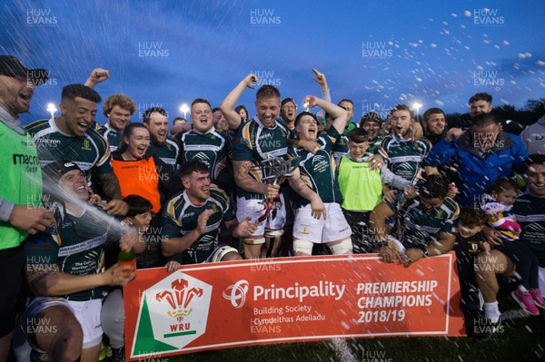 100519 - Merthyr v RGC 1404, Principality Premiership - Merthyr RFC players celebrate after being presented with the Principality Premiership trophy