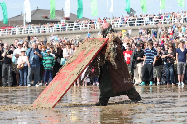 22.04.11 - The Passion with Michael Sheen, Aberavon Beach, south Wales. The performance of The Passion starring Michael Sheen takes place on the beach at Aberavon 