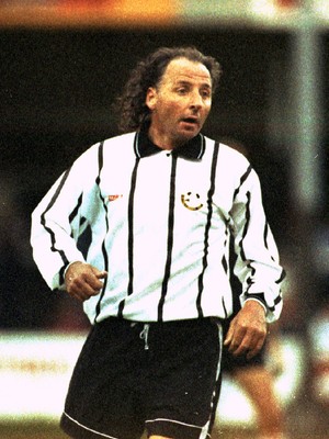 Mickey Thomas 010194