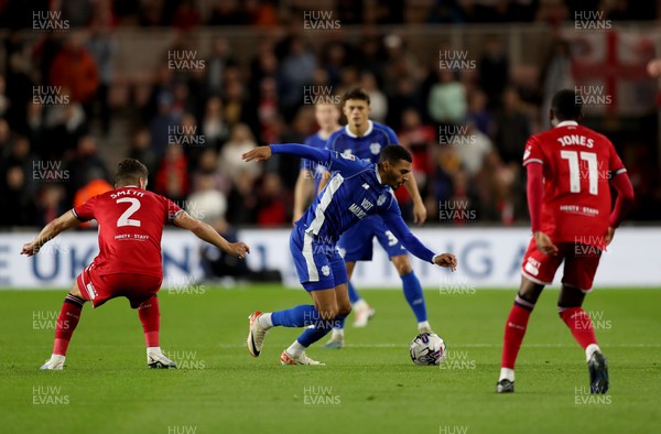 031023 - Middlesbrough v Cardiff City - Sky Bet Championship - Tommy Smith of Middlesbrough and Karlan Grant of Cardiff City