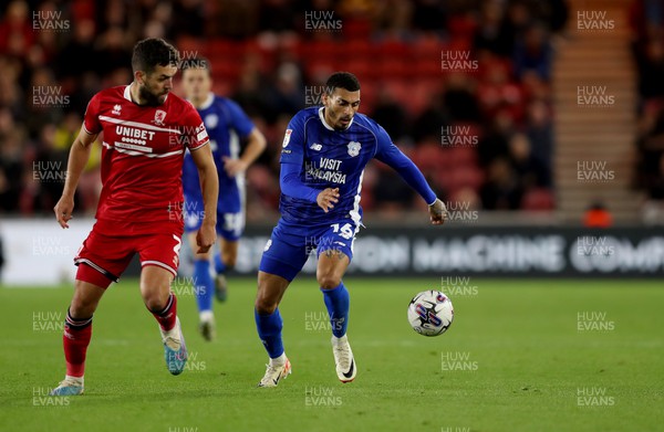 031023 - Middlesbrough v Cardiff City - Sky Bet Championship - Tommy Smith of Middlesbrough and Karlan Grant of Cardiff City