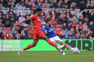 171026 - Middlesbrough v Cardiff City - Sky Bet Championship - Ollie Tanner of Cardiff City shoots and scores