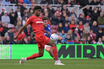 171026 - Middlesbrough v Cardiff City - Sky Bet Championship - Ollie Tanner of Cardiff City shoots and scores