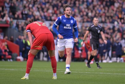 171026 - Middlesbrough v Cardiff City - Sky Bet Championship - Ollie Tanner of Cardiff City scores and celebrates