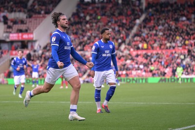 171026 - Middlesbrough v Cardiff City - Sky Bet Championship - Ollie Tanner of Cardiff City scores and celebrates
