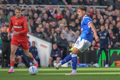 171026 - Middlesbrough v Cardiff City - Sky Bet Championship - Alex Robertson of Cardiff City slots the ball forward