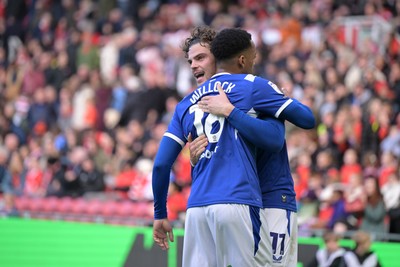 171026 - Middlesbrough v Cardiff City - Sky Bet Championship - Ollie Tanner of Cardiff City scores and celebrates with Chris Willock