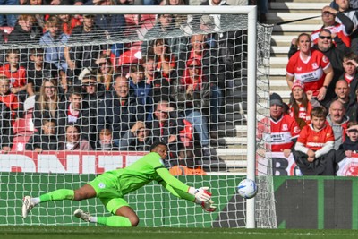 171026 - Middlesbrough v Cardiff City - Sky Bet Championship - Nathan Trott Cardiff City Goalkeeper makes a save