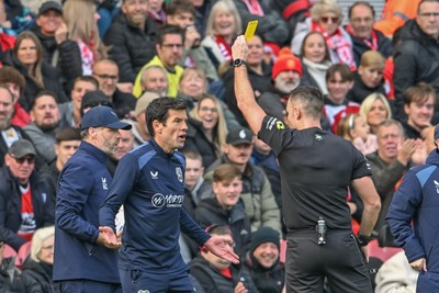 171026 - Middlesbrough v Cardiff City - Sky Bet Championship - Brian Barry-Murphy Cardiff City Manager appeals a decision that goes against Cardiff City and receives a yellow card from Referee Tom Nield