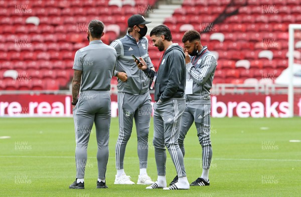 180720 - Middlesbrough v Cardiff City - Sky Bet Championship -  Cardiff City players look around the stadium upon arrival