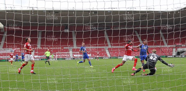 180720 - Middlesbrough v Cardiff City - Sky Bet Championship - Josh Murphy of Cardiff scores the third goal