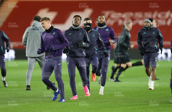 021220 - Middlesbrough v Swansea City - Sky Bet Championship - Swansea players warm up before the Sky Bet Championship game between Middlesbrough and Swansea City