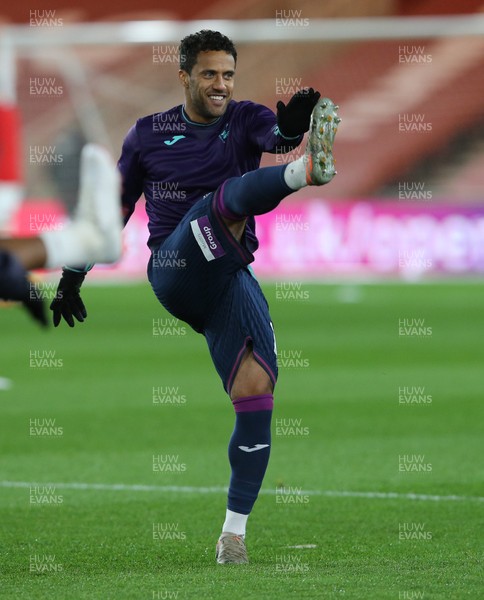 021220 - Middlesbrough v Swansea City - Sky Bet Championship - Wayne Routledge of Swansea warms up before the Sky Bet Championship game between Middlesbrough and Swansea City