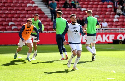 060424 - Middlesbrough v Swansea City - Sky Bet Championship - The Swansea City team arrive and check out the pitch Swansea City players warm up